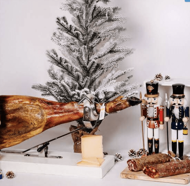 Noël 2025 : L'Élégance et la Passion Ibérique s'invitent sous le Sapin - PLANET IBERIC