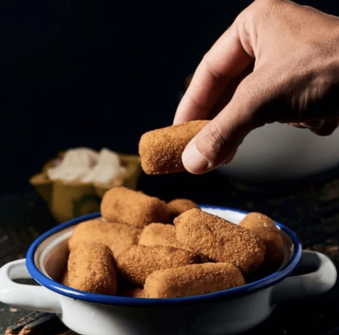 Croquetas de jambon ibérique : Un incontournable des tapas, ces croquettes sont toujours appréciées - PLANET IBERIC